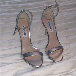 Steve Madden heel